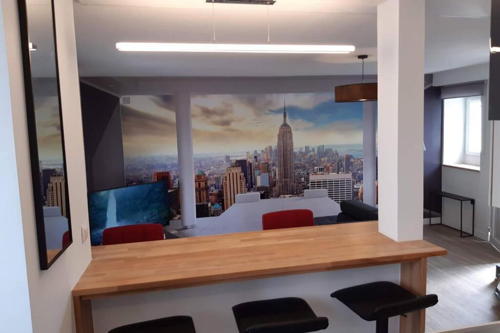 Appartement Renove Le New-York En Centre Ville - Terrasse Et Parking - Non Climatise La Roche-Chalais 외부 사진